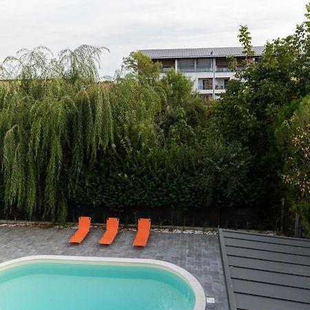 Studio 8 I One Bedroom Apartment I Airport I Therme 奥托佩尼 外观 照片