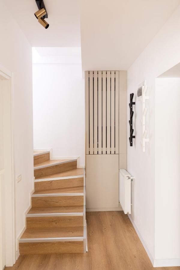Studio 8 I One Bedroom Apartment I Airport I Therme 奥托佩尼 外观 照片