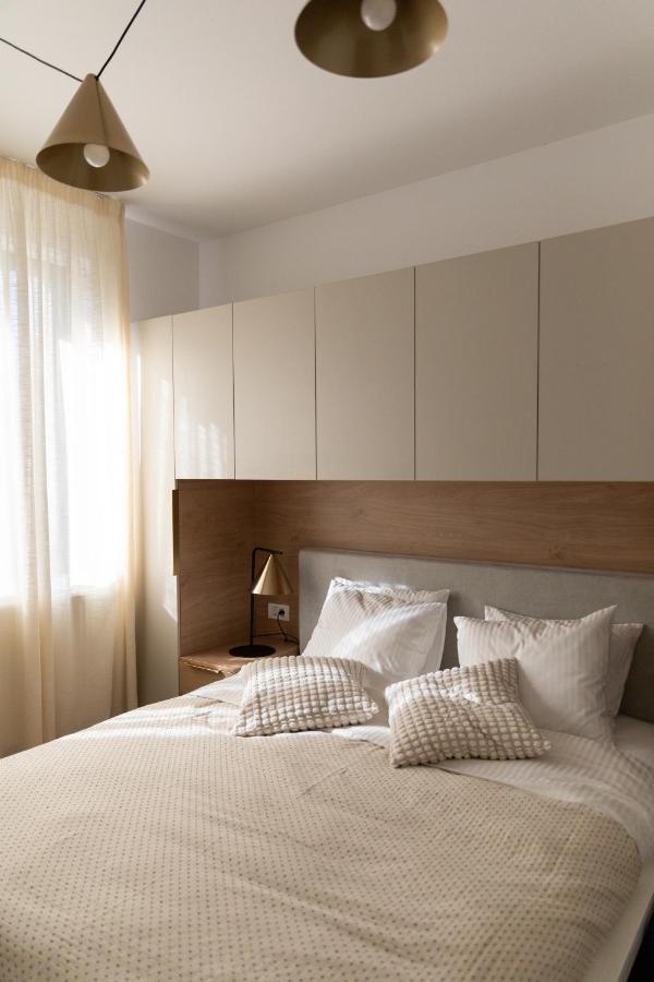 Studio 8 I One Bedroom Apartment I Airport I Therme 奥托佩尼 外观 照片