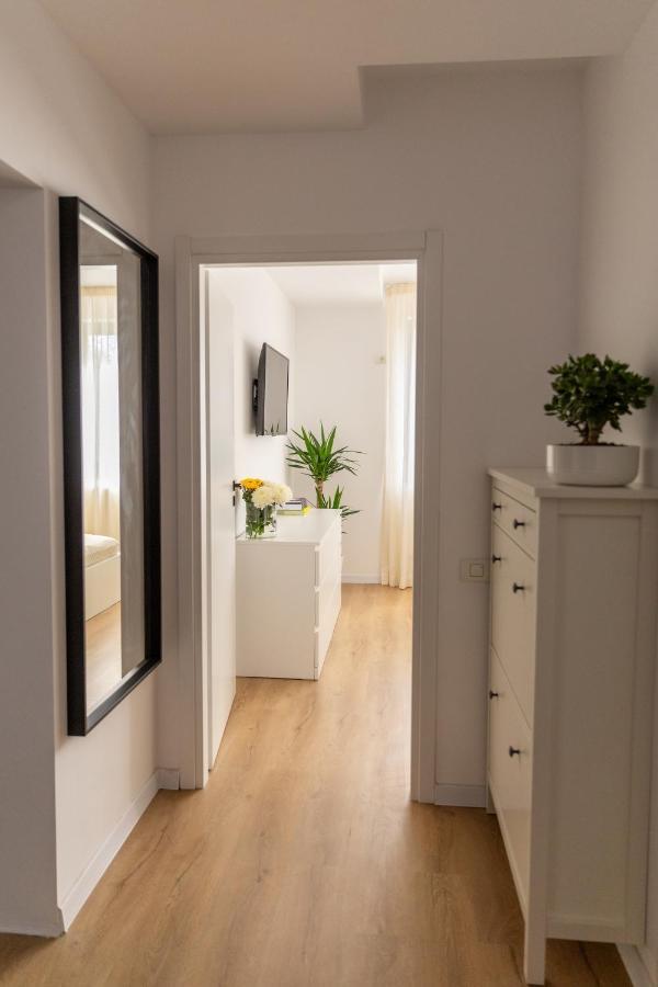 Studio 8 I One Bedroom Apartment I Airport I Therme 奥托佩尼 外观 照片