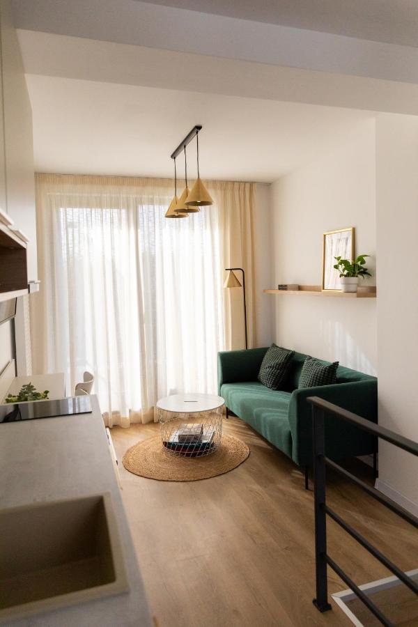 Studio 8 I One Bedroom Apartment I Airport I Therme 奥托佩尼 外观 照片