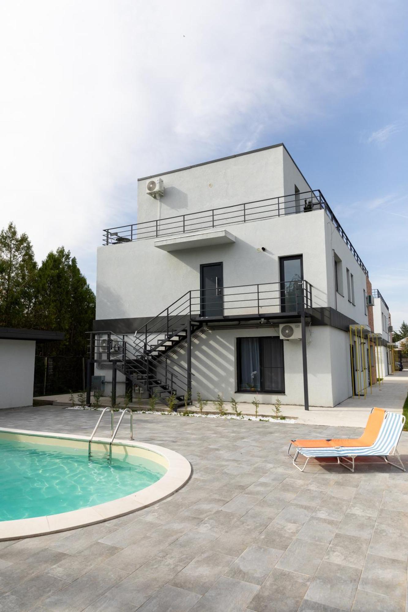 Studio 8 I One Bedroom Apartment I Airport I Therme 奥托佩尼 外观 照片